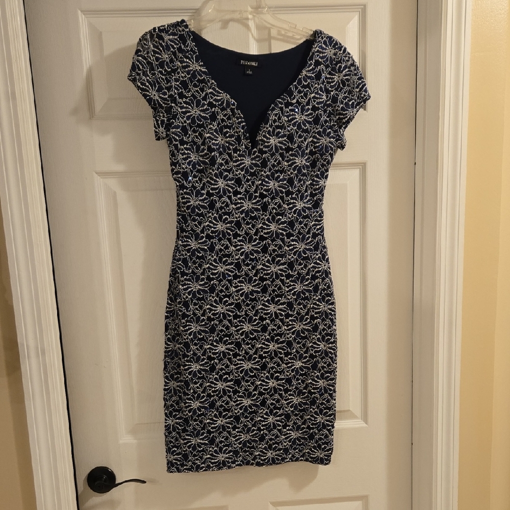 Roz & Ali Navy and White Floral Mini Dress